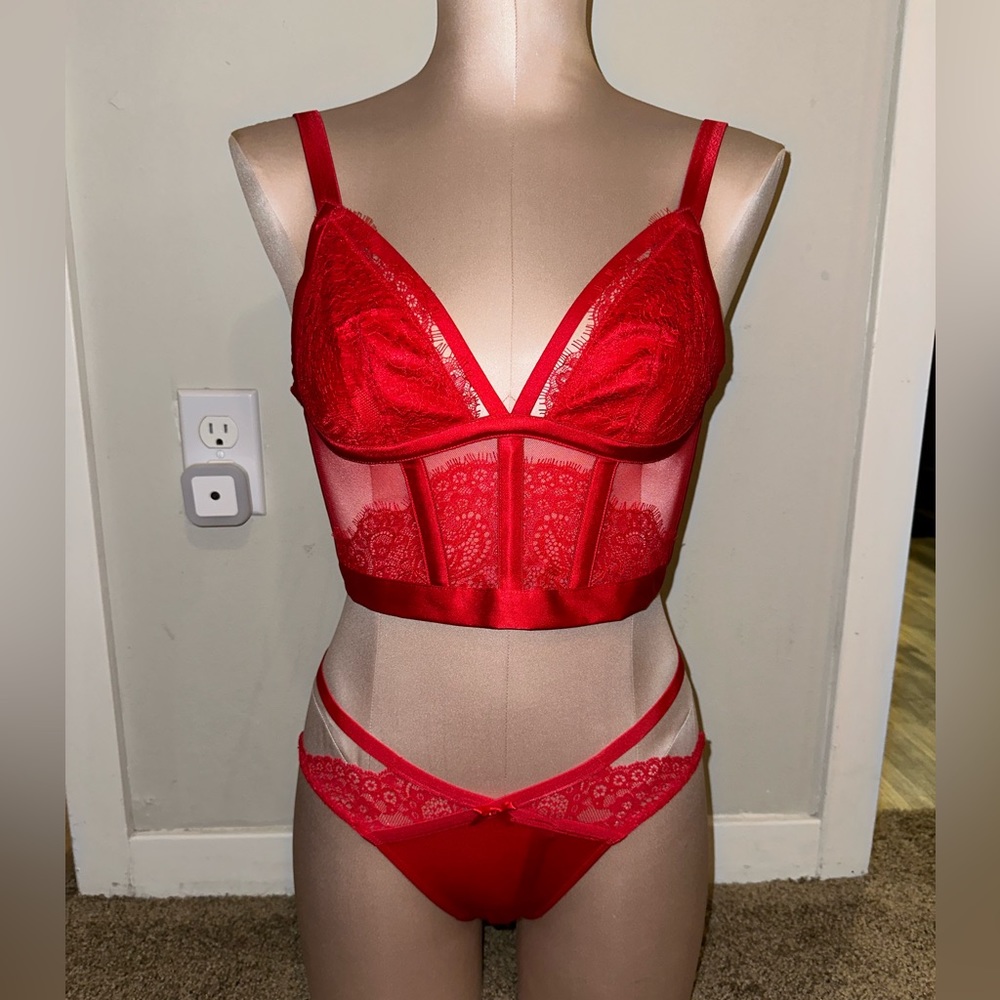 Very Sexy bralette set